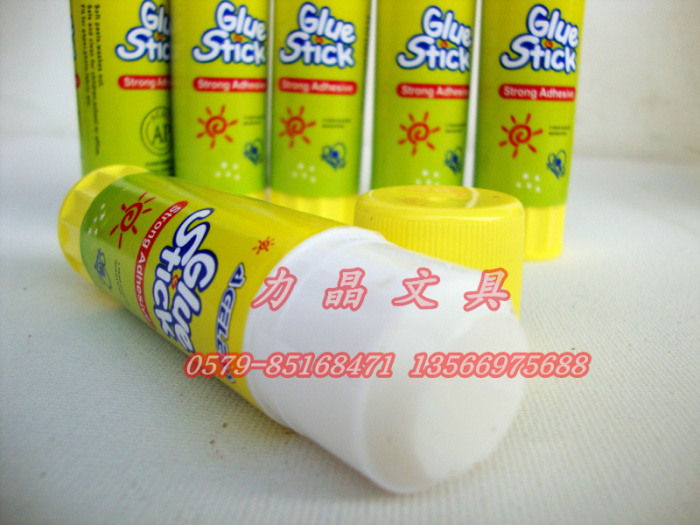 Office supplies glue stick glue stick glue sticks hand-made 21g boxed hand wholesale school supplies Office supplies glue stick glue stick glue sticks hand-made 21g boxed hand wholesale school supplies