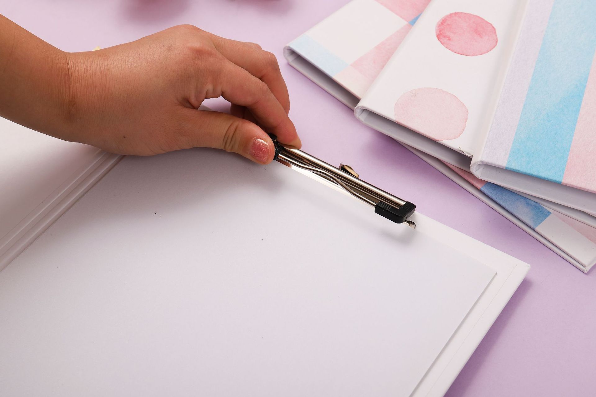 Erasan A4 Folding File Cartoon Girlish New Student Power Clip Test Paper Clip Office Supplies Erasan A4 Folding File Cartoon Girlish New Student Power Clip Test Paper Clip Office Supplies