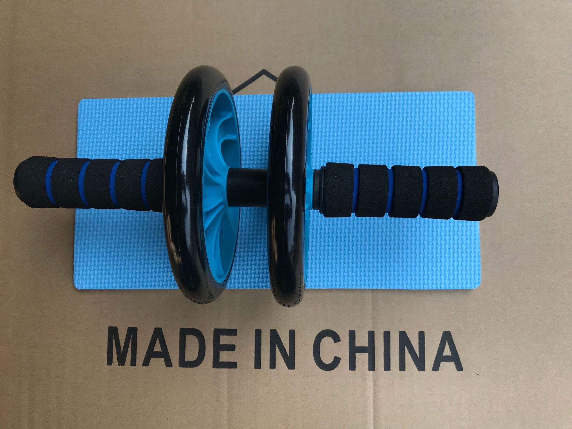 Double-Wheel Mute Abdominal Wheel Abdominal Wheel AB Rocket Fitness Equipment Home Office Roller Push-up Giant Wheel