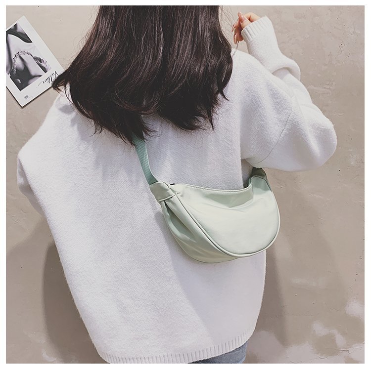 2021 Spring New Fashion Waist Bag Sports Bag Large Capacity Waterproof Bag Men and Women Simple Bag