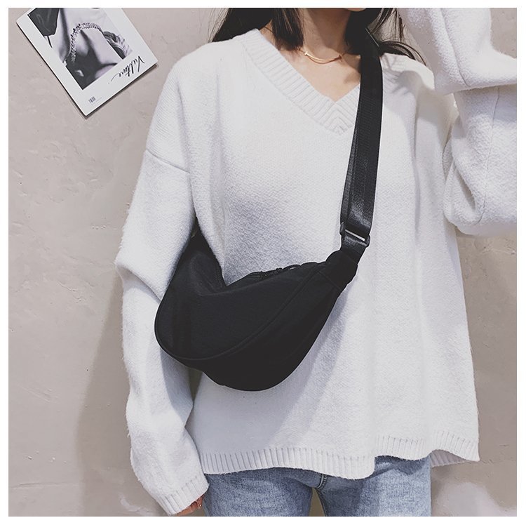 2021 Spring New Fashion Waist Bag Sports Bag Large Capacity Waterproof Bag Men and Women Simple Bag