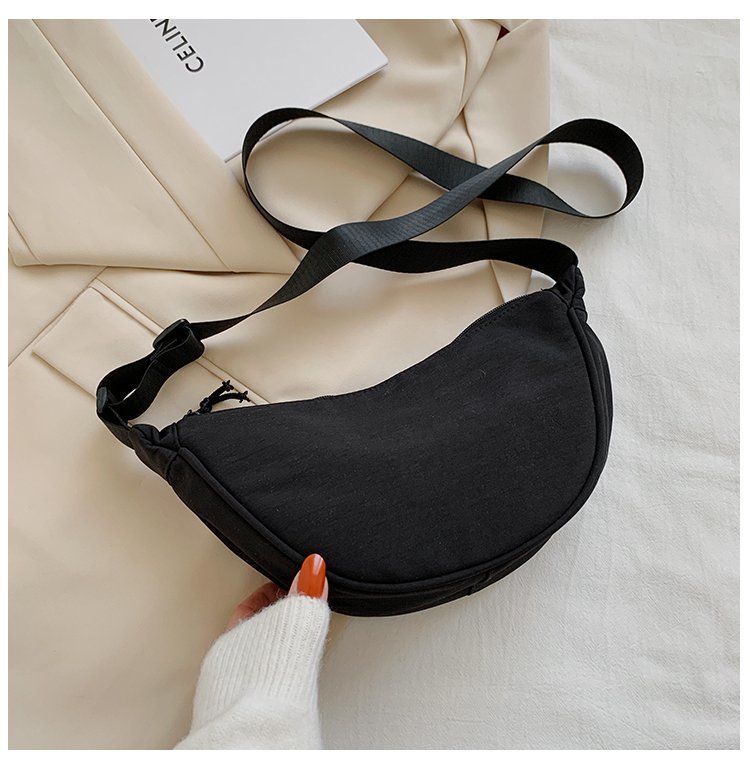 2021 Spring New Fashion Waist Bag Sports Bag Large Capacity Waterproof Bag Men and Women Simple Bag