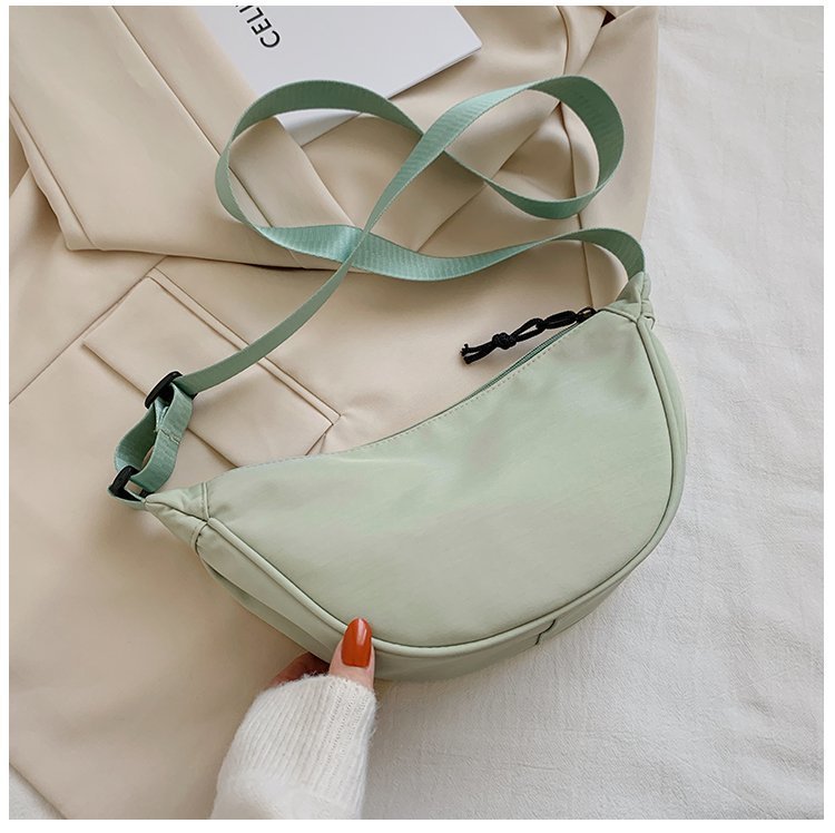2021 Spring New Fashion Waist Bag Sports Bag Large Capacity Waterproof Bag Men and Women Simple Bag