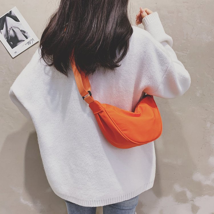 2021 Spring New Fashion Waist Bag Sports Bag Large Capacity Waterproof Bag Men and Women Simple Bag