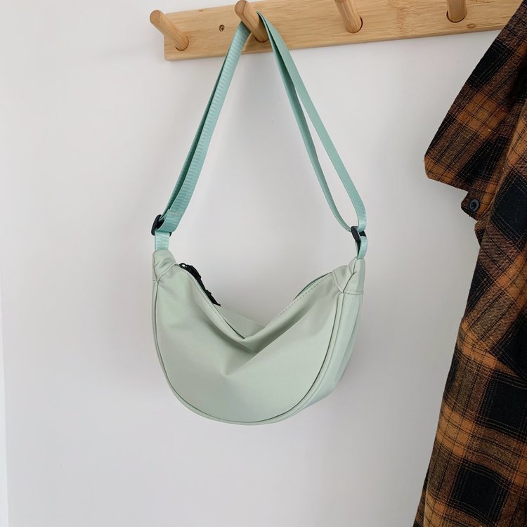 2021 Spring New Fashion Waist Bag Sports Bag Large Capacity Waterproof Bag Men and Women Simple Bag