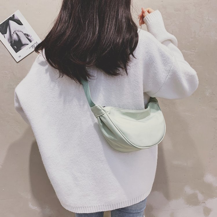 2021 Spring New Fashion Waist Bag Sports Bag Large Capacity Waterproof Bag Men and Women Simple Bag