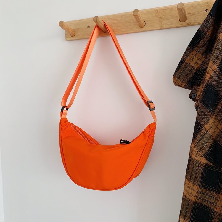 2021 Spring New Fashion Waist Bag Sports Bag Large Capacity Waterproof Bag Men and Women Simple Bag