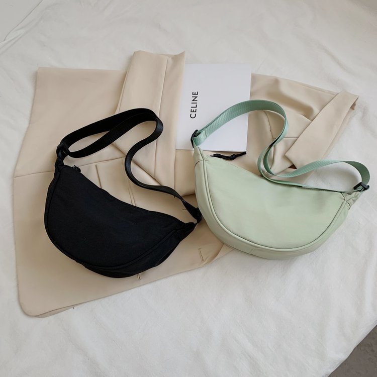 2021 Spring New Fashion Waist Bag Sports Bag Large Capacity Waterproof Bag Men and Women Simple Bag