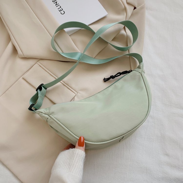 2021 Spring New Fashion Waist Bag Sports Bag Large Capacity Waterproof Bag Men and Women Simple Bag