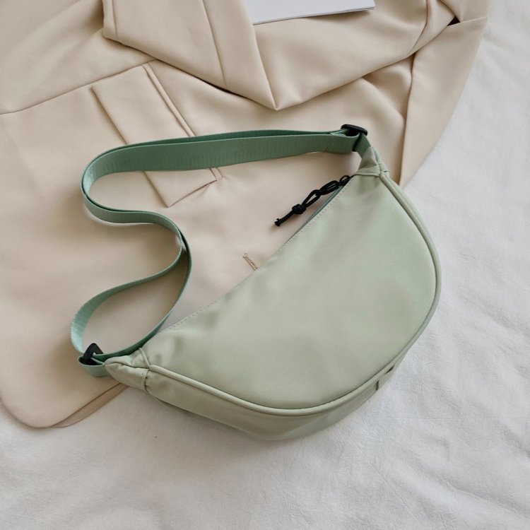 2021 Spring New Fashion Waist Bag Sports Bag Large Capacity Waterproof Bag Men and Women Simple Bag