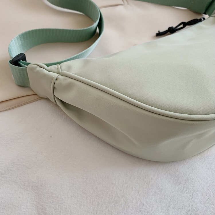 2021 Spring New Fashion Waist Bag Sports Bag Large Capacity Waterproof Bag Men and Women Simple Bag
