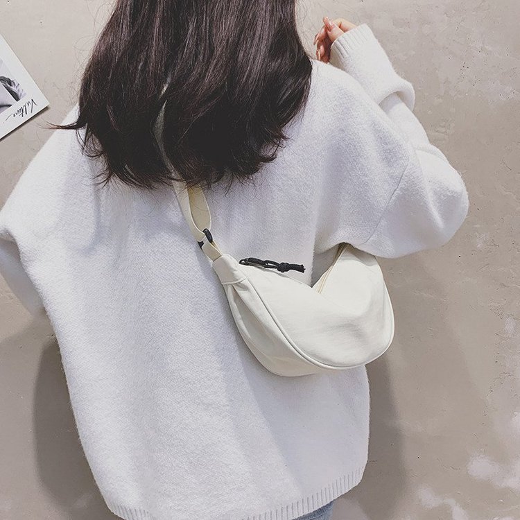 2021 Spring New Fashion Waist Bag Sports Bag Large Capacity Waterproof Bag Men and Women Simple Bag
