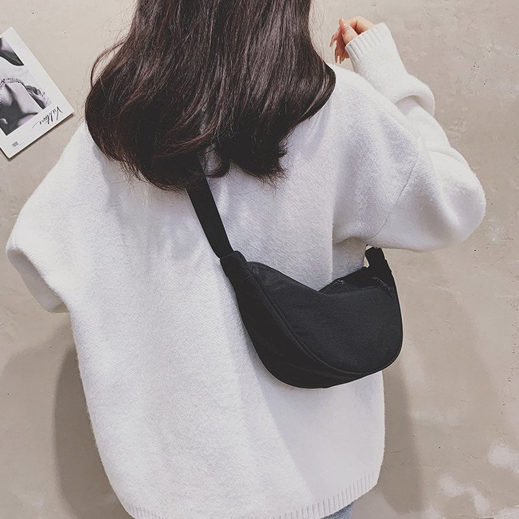 2021 Spring New Fashion Waist Bag Sports Bag Large Capacity Waterproof Bag Men and Women Simple Bag