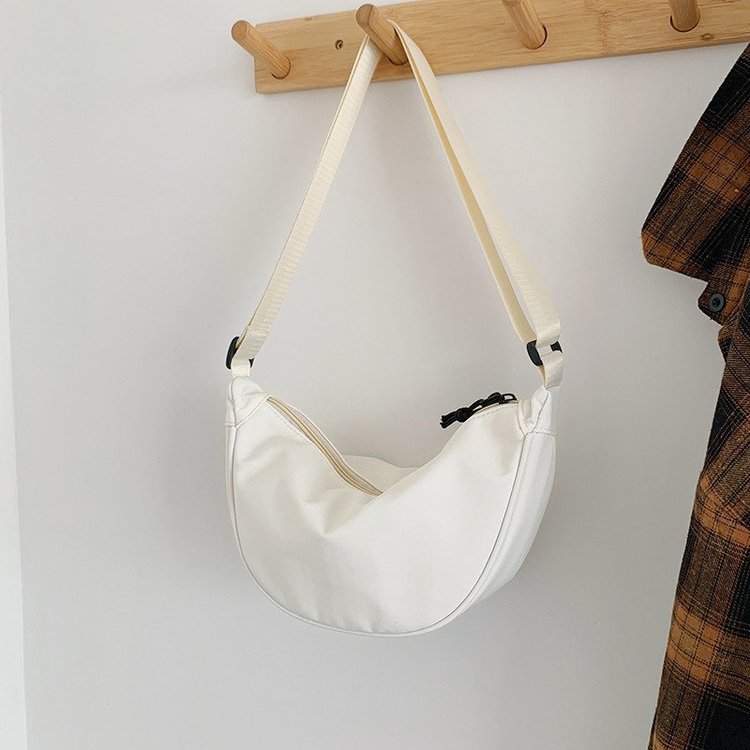2021 Spring New Fashion Waist Bag Sports Bag Large Capacity Waterproof Bag Men and Women Simple Bag