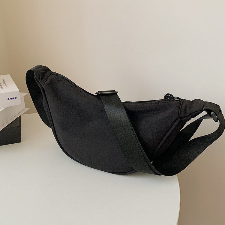 2021 Spring New Fashion Waist Bag Sports Bag Large Capacity Waterproof Bag Men and Women Simple Bag