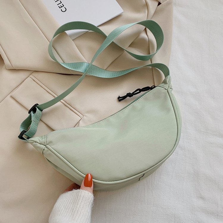 2021 Spring New Fashion Waist Bag Sports Bag Large Capacity Waterproof Bag Men and Women Simple Bag