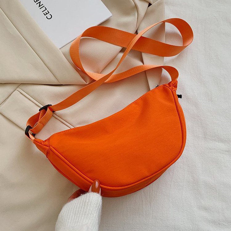 2021 Spring New Fashion Waist Bag Sports Bag Large Capacity Waterproof Bag Men and Women Simple Bag