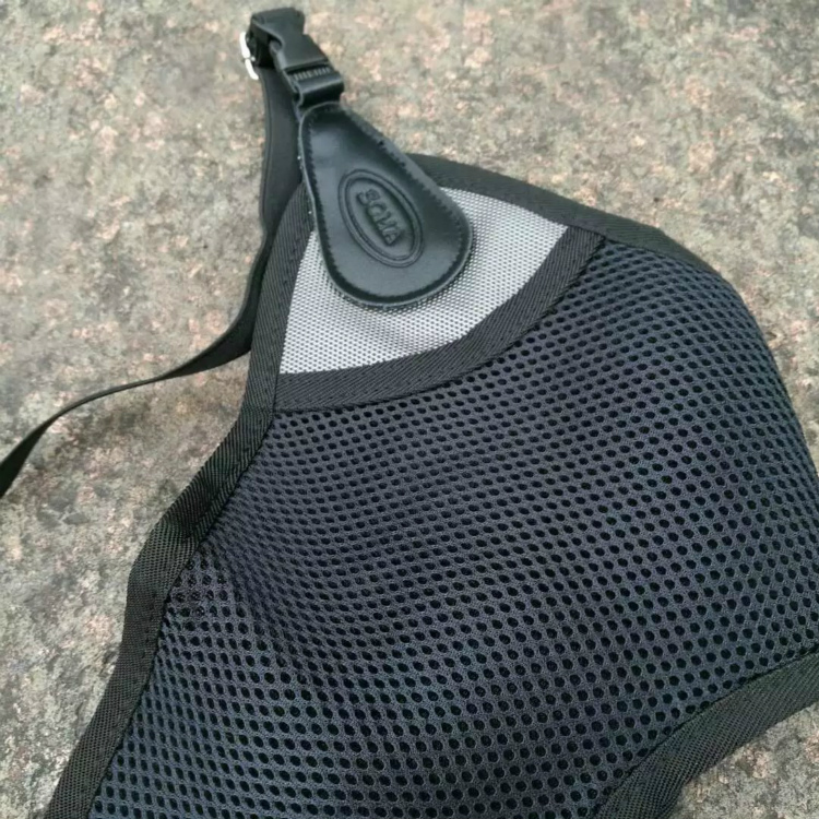A bow and arrow shooting and archery gear universal composite recurve bow hall supplies protection appliance protector A bow and arrow shooting and archery gear universal composite recurve bow hall supplies protection appliance protector