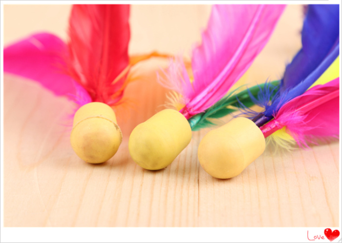 Shuttlecock Shuttlecock good kicking durable pure hand - made sewing chicken Shuttlecock Shuttlecock Shuttlecock good kicking durable pure hand - made sewing chicken Shuttlecock