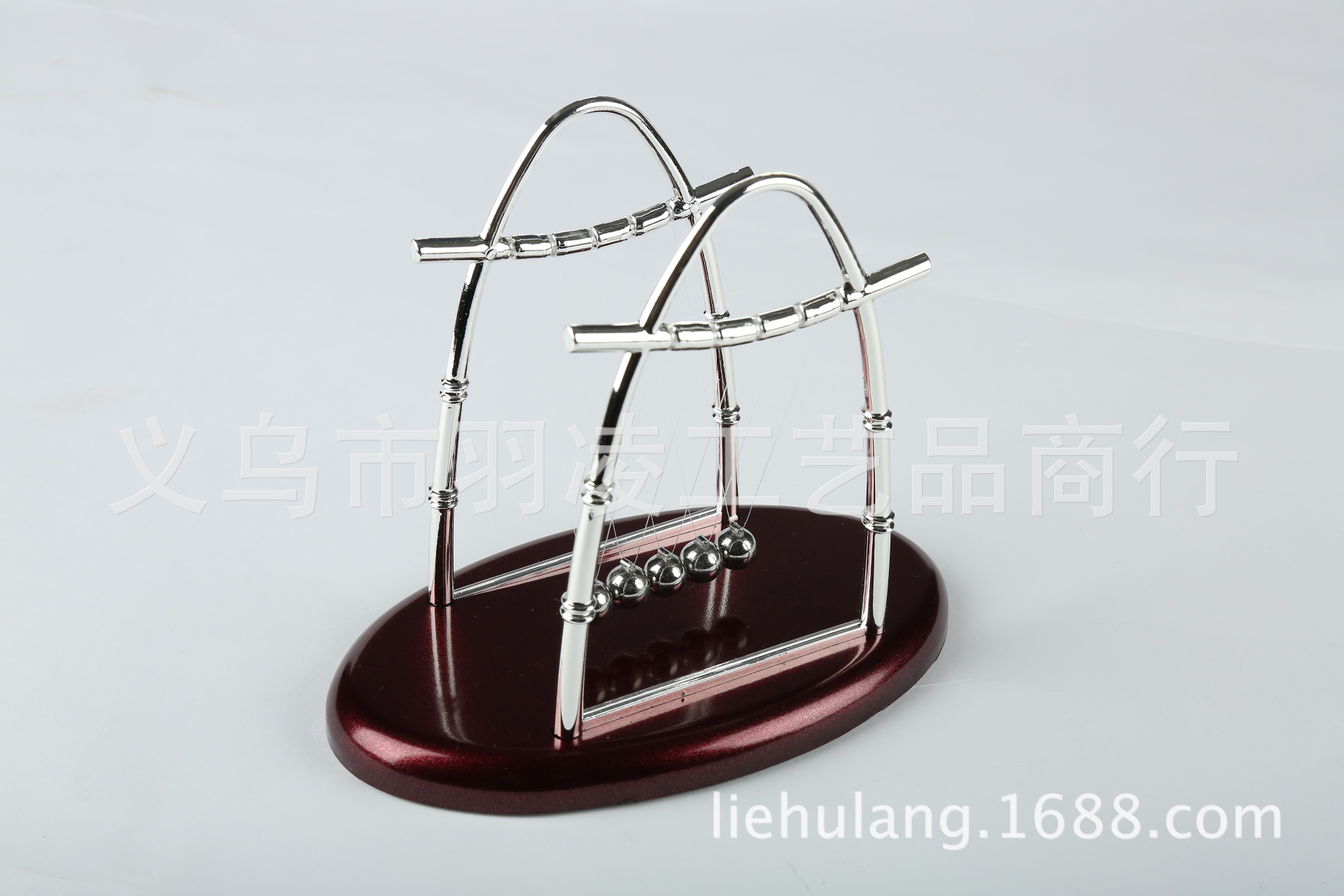 Factory Direct Sales Large Sail-Shaped Swing Ball Crafts Decoration Arch Swing Ball Chaos Physical Balance Bumper Ball
