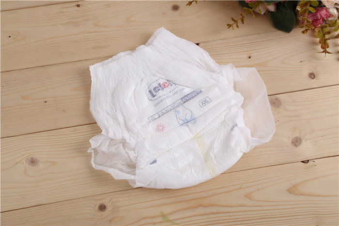 Ultra-thin breathable baby baby urine is not wet diapers pull pants dry and comfortable