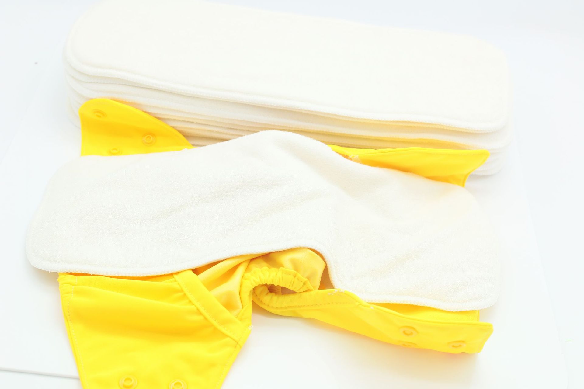 Manufacturer's ultrafine diapers happy whistle diapers ultrafine diapers cloth diapers spot