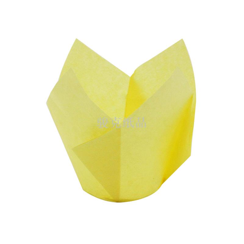 The yellow goblet cake party can customize the eco-friendly cupcake goblet of fire