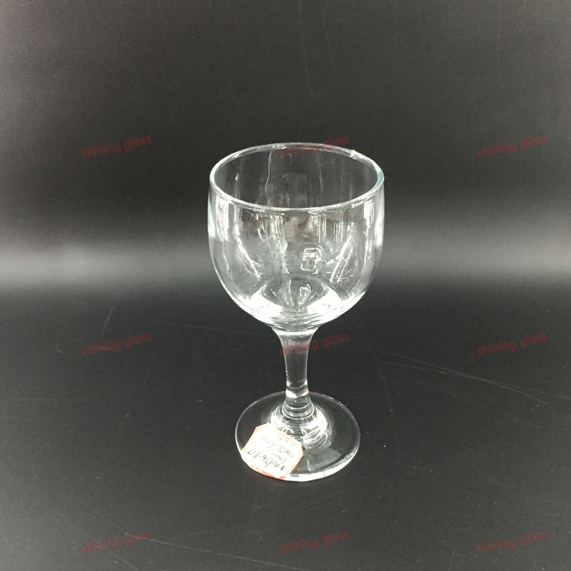 High white material glass red wine goblet Wine transparent glass cup High white material glass red wine goblet Wine transparent glass cup