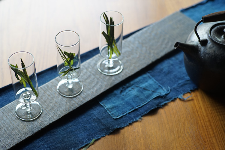 Handmade Ins Wind HeatResistant Glass Goblet GreenTea Cup Monkey Chief Cup Red Wine Cup Tea Table for Home Use Handmade Ins Wind HeatResistant Glass Goblet GreenTea Cup Monkey Chief Cup Red Wine Cup Tea Table for Home Use