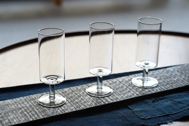 Handmade Ins Wind HeatResistant Glass Goblet GreenTea Cup Monkey Chief Cup Red Wine Cup Tea Table for Home Use Handmade Ins Wind HeatResistant Glass Goblet GreenTea Cup Monkey Chief Cup Red Wine Cup Tea Table for Home Use