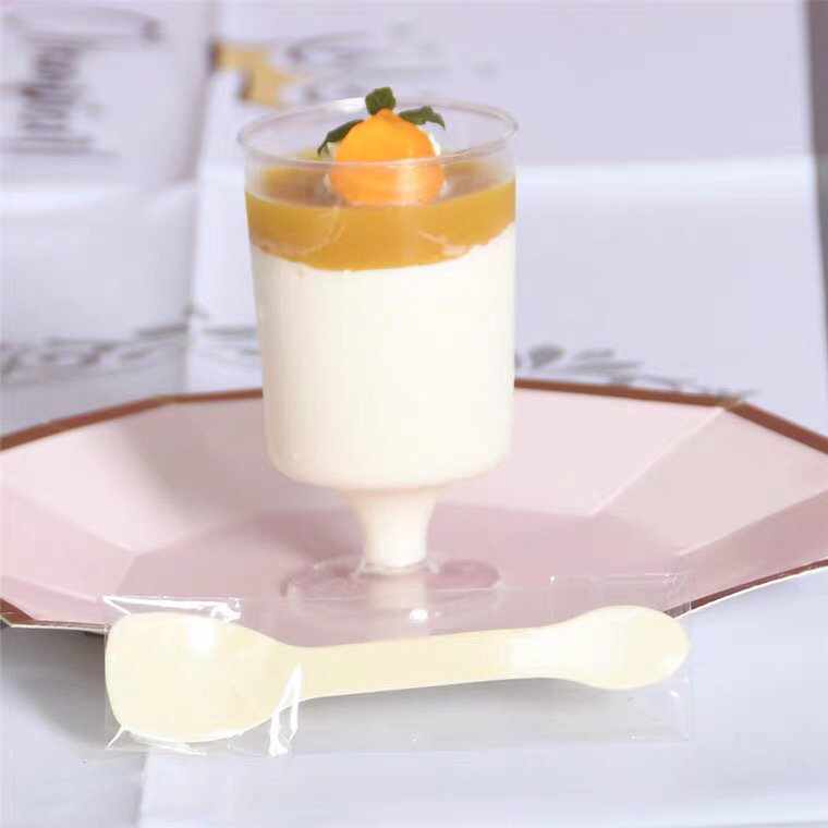 Disposable Hard Plastic Tass Airplane Cup Mousse Cup Pudding Cup Tiramisu Dessert Cup Goblet Disposable Hard Plastic Tass Airplane Cup Mousse Cup Pudding Cup Tiramisu Dessert Cup Goblet