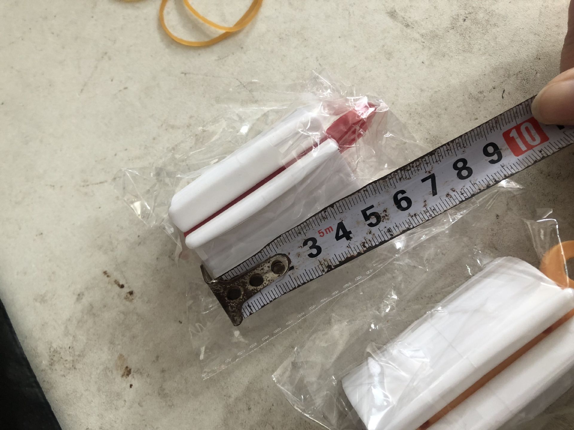 Manual Toothpaste Gadget Home Squeezing Machine Clamp Pedestal Type Bathroom Supplies Facial Cleanser Squeezing Machine Manual Toothpaste Gadget Home Squeezing Machine Clamp Pedestal Type Bathroom Supplies Facial Cleanser Squeezing Machine