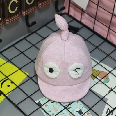 South Korean version of the new children&#039;s pure cotton pointy end of a soft cornice cap and baby pacifiers.