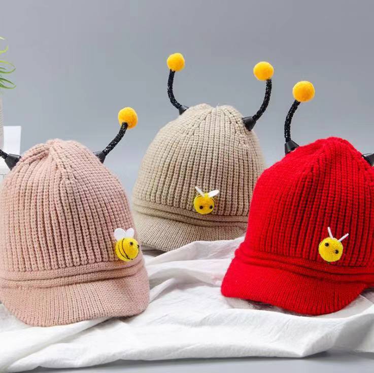 Snow Baby Hat Brim Knitted Hat Knitted Cloth Lining Little Bee Pattern Cute Little Bee Ears
