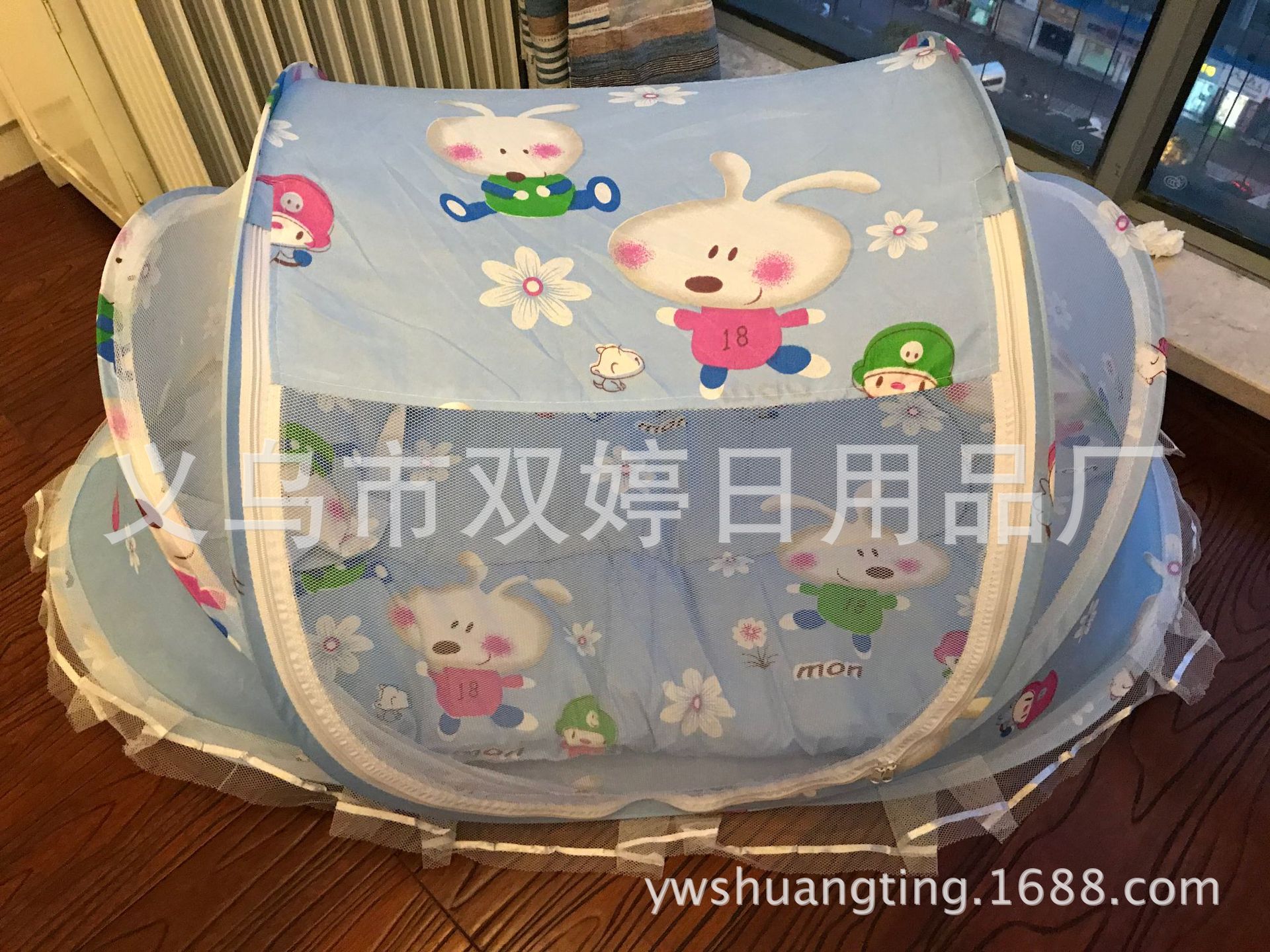 Summer folding baby mosquito net, baby mosquito net to send pillow fabric plus music