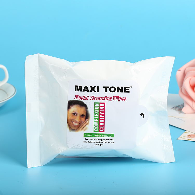 Hand and mouth wet towel paper wet tissue soft skin wet towel portable small bag.
