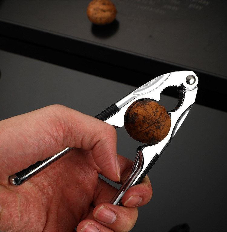 Walnut Cracker Zinc Alloy Thickened Walnut Pliers MultiFunctional Nut Pliers Pine Nuts Clip Crab Clamp Whole Walnut Cracker Zinc Alloy Thickened Walnut Pliers MultiFunctional Nut Pliers Pine Nuts Clip Crab Clamp Whole