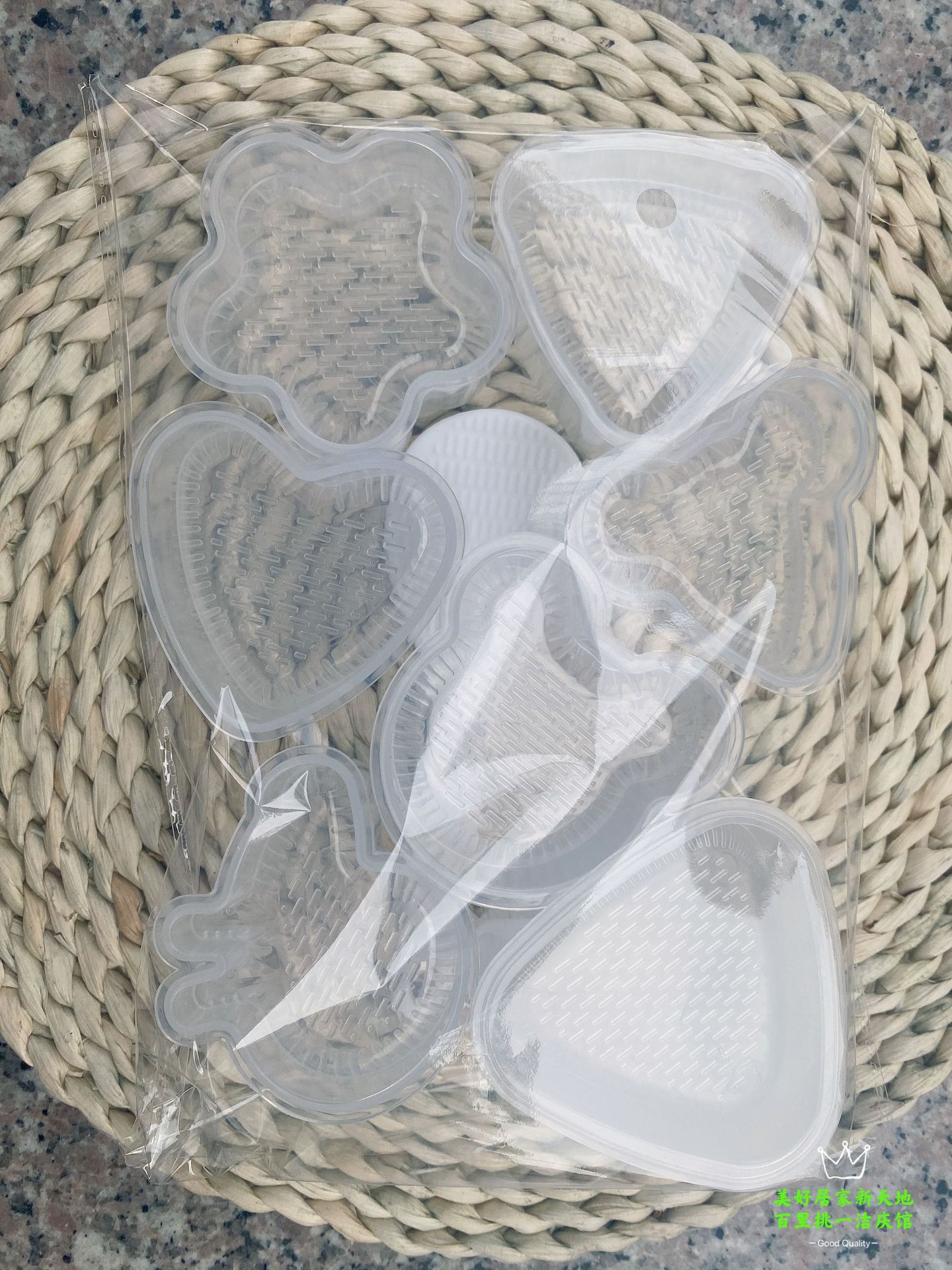 Creative Cartoon Shape Triangle Rice Ball Mold Household Children's Rice Bento Mold DIY Seaweed Sushi Mold Creative Cartoon Shape Triangle Rice Ball Mold Household Children's Rice Bento Mold DIY Seaweed Sushi Mold