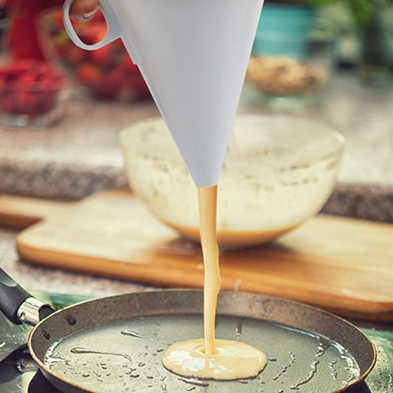 Cream Frosting Batter Funnel Handheld Weight Cup Cake Chocolate Dispenser Baking Tool