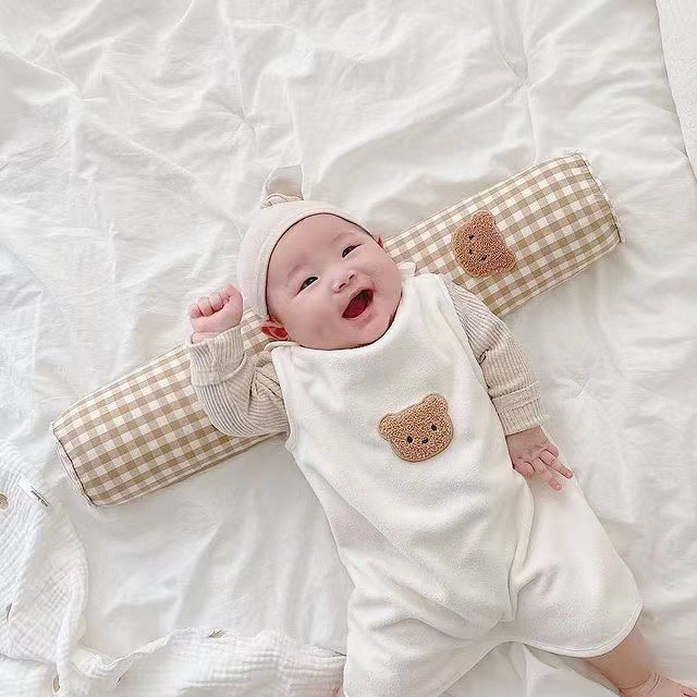 Korean Ins Infant Soothing Pillow Cylindrical Anti-Collision Soothing Pillow Baby Pillow Side Sleeping Bear Bed Fence