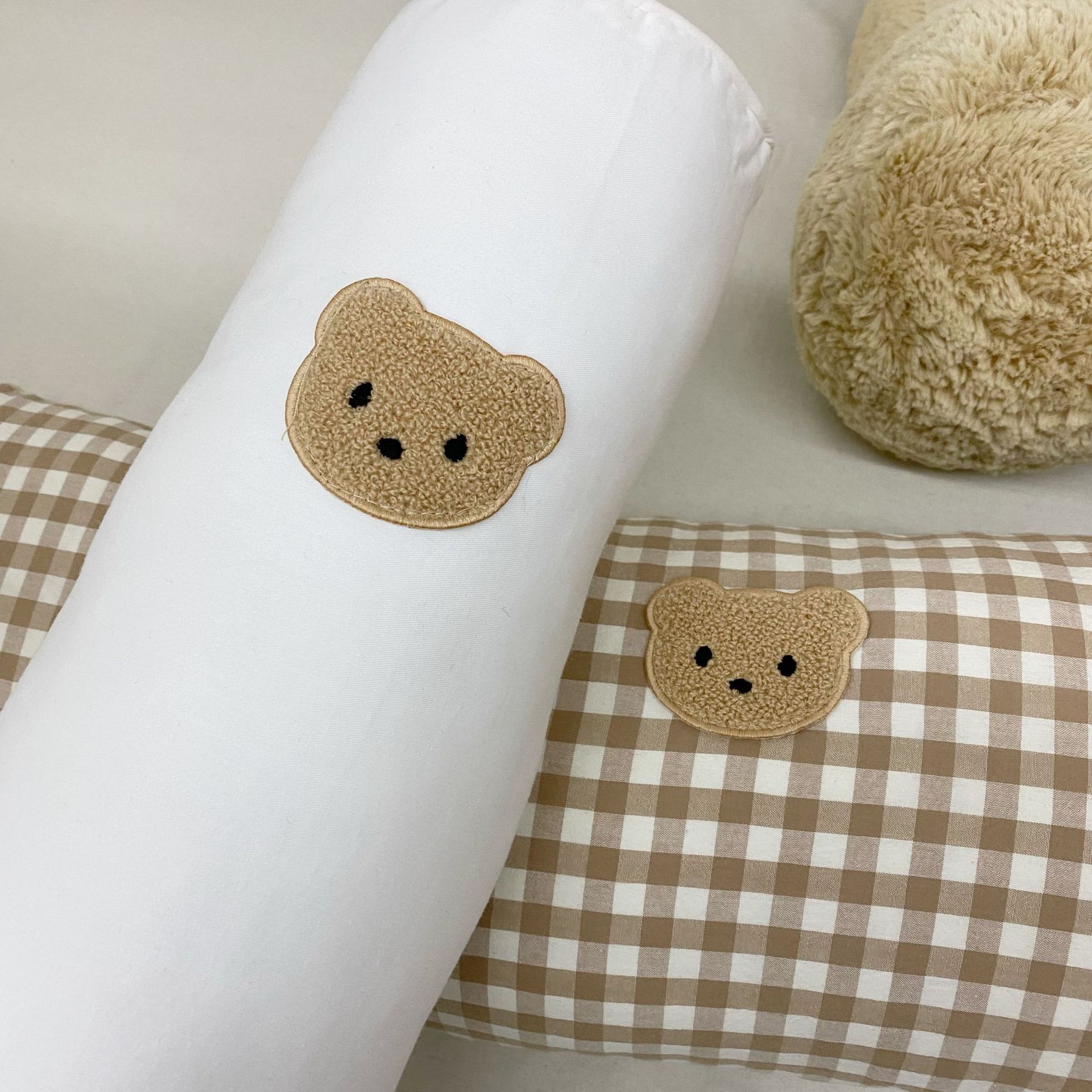 Korean Ins Infant Soothing Pillow Cylindrical Anti-Collision Soothing Pillow Baby Pillow Side Sleeping Bear Bed Fence