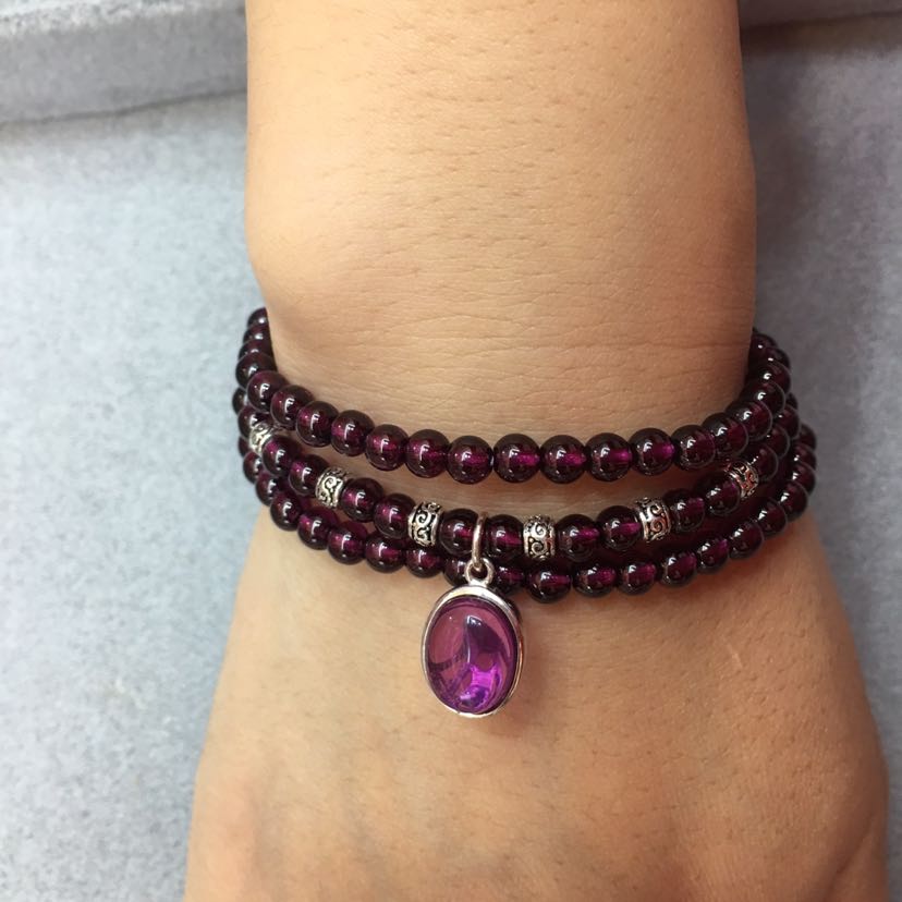 India imported natural garnet purple tooth black creative independent design of versatile 3-ring bracelet India imported natural garnet purple tooth black creative independent design of versatile 3-ring bracelet