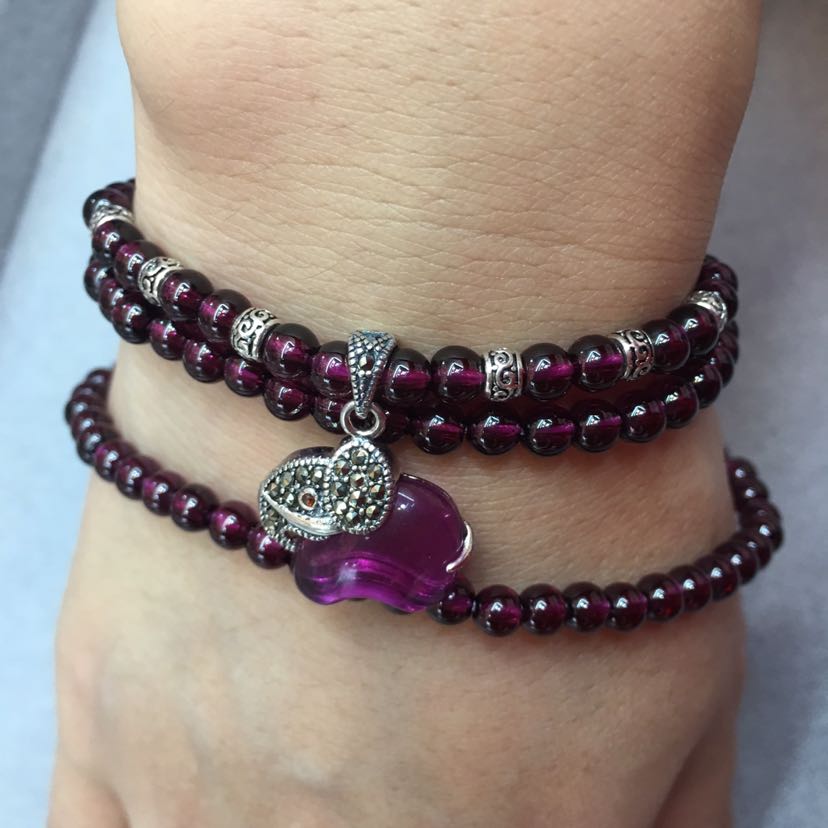 India imported natural garnet purple tooth black creative independent design of versatile 3-ring bracelet India imported natural garnet purple tooth black creative independent design of versatile 3-ring bracelet
