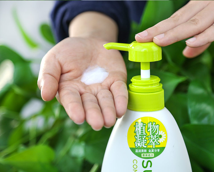 Japanese Imported Huirun Shampoo Pure Soft Shampoo Hair Conditioner 600ml Fresh Fragrance Green Wild Fragrance Japanese Imported Huirun Shampoo Pure Soft Shampoo Hair Conditioner 600ml Fresh Fragrance Green Wild Fragrance