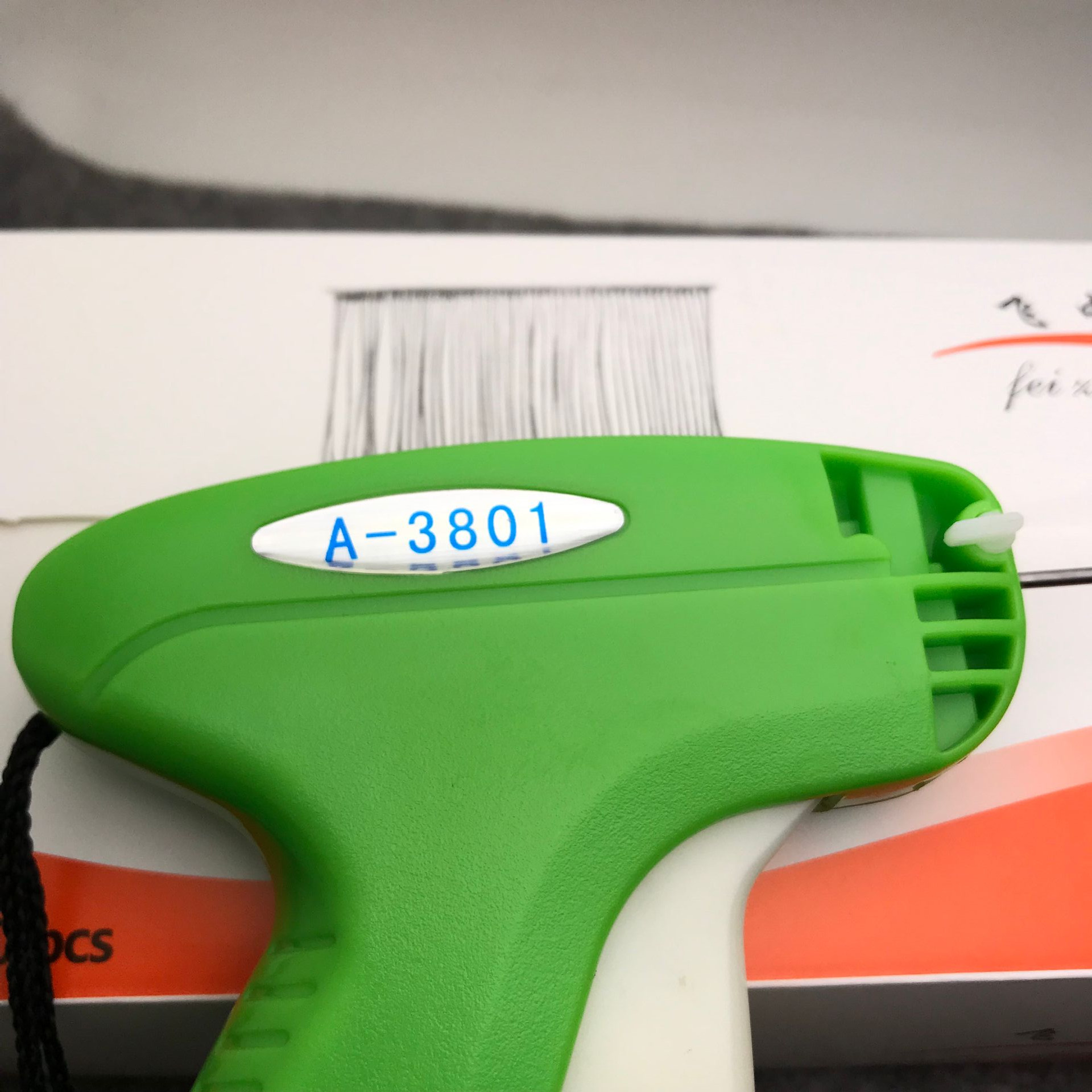 Chiba A3801 thick gun socks tag gun clothing glue needle gun imported steel needle label gun trademark tag gun