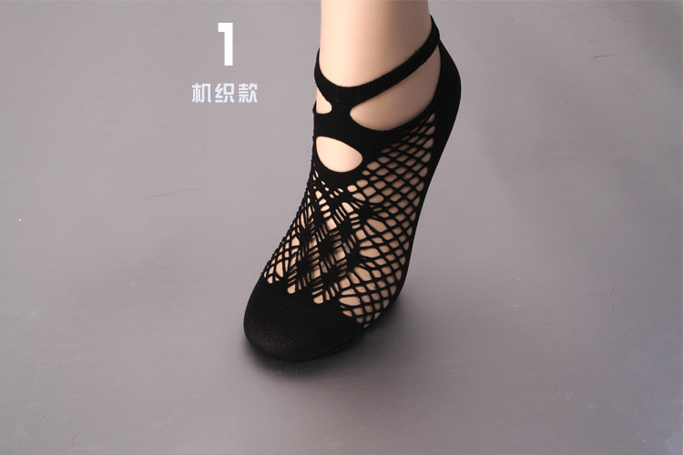 Imported black lace stockings sexy fishnet socks socks nylon stitching club contact Imported black lace stockings sexy fishnet socks socks nylon stitching club contact
