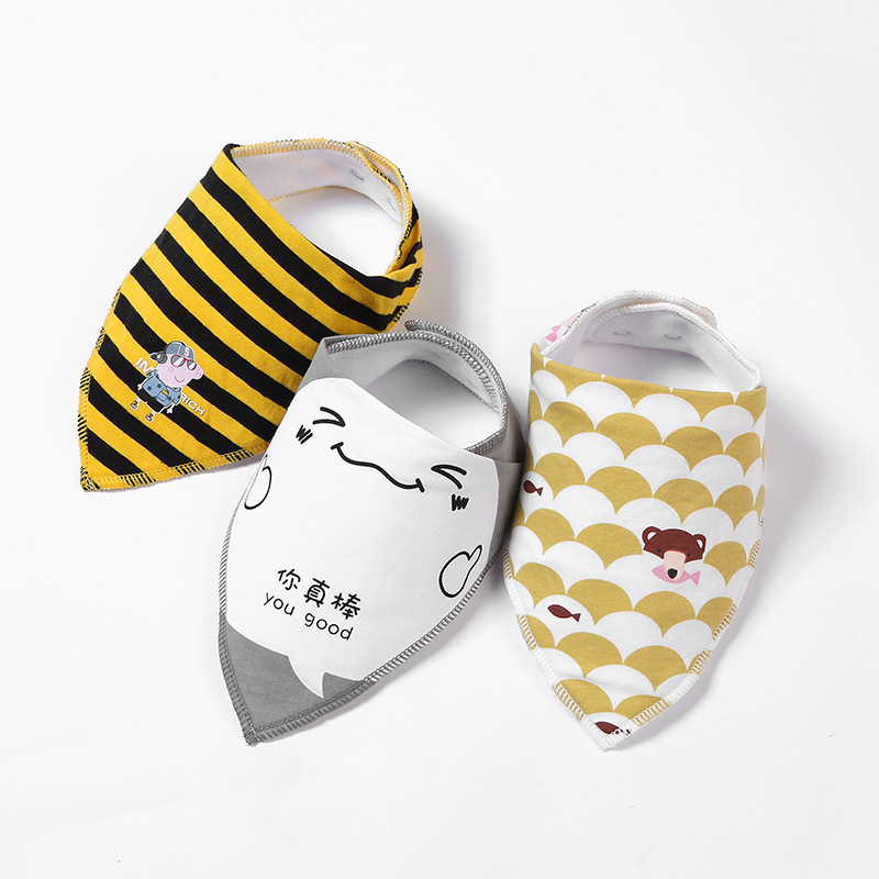 Summer thin baby triangle towel baby triangle saliva towel bib bib spot wholesale