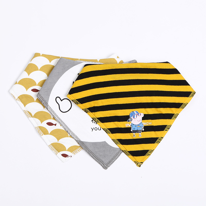 Summer thin baby triangle towel baby triangle saliva towel bib bib spot wholesale