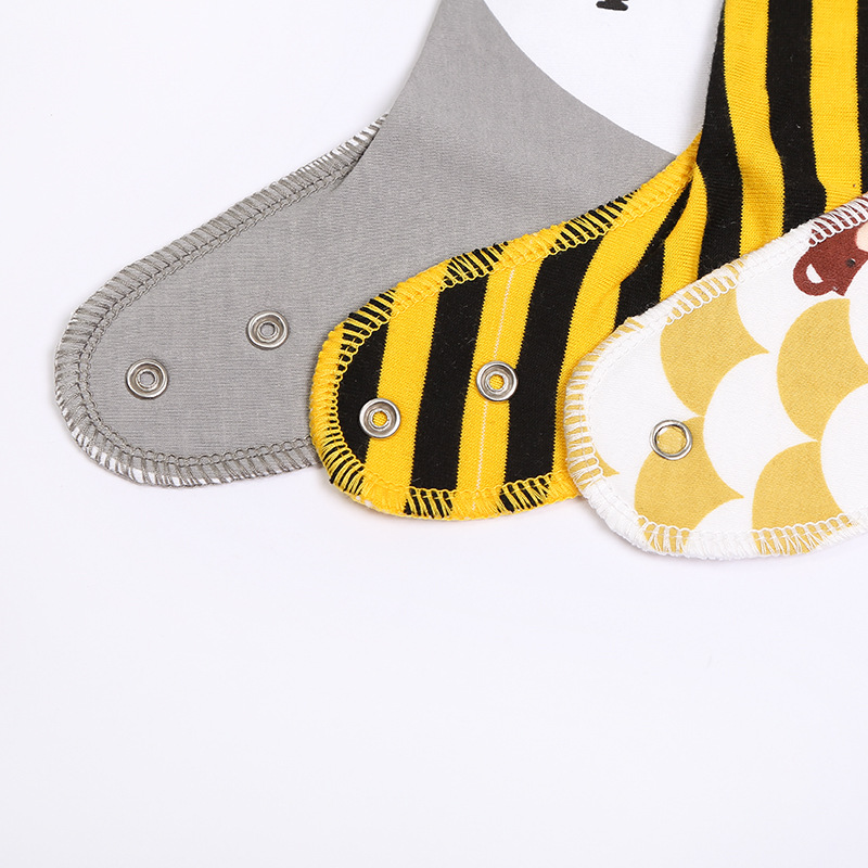 Summer thin baby triangle towel baby triangle saliva towel bib bib spot wholesale Summer thin baby triangle towel baby triangle saliva towel bib bib spot wholesale