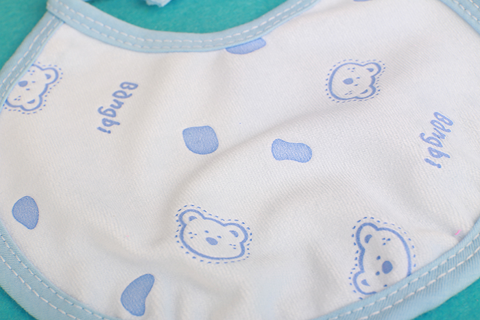 Two manufacturers selling baby products fashion cartoon baby bib bibs waterproof saliva towel Two manufacturers selling baby products fashion cartoon baby bib bibs waterproof saliva towel